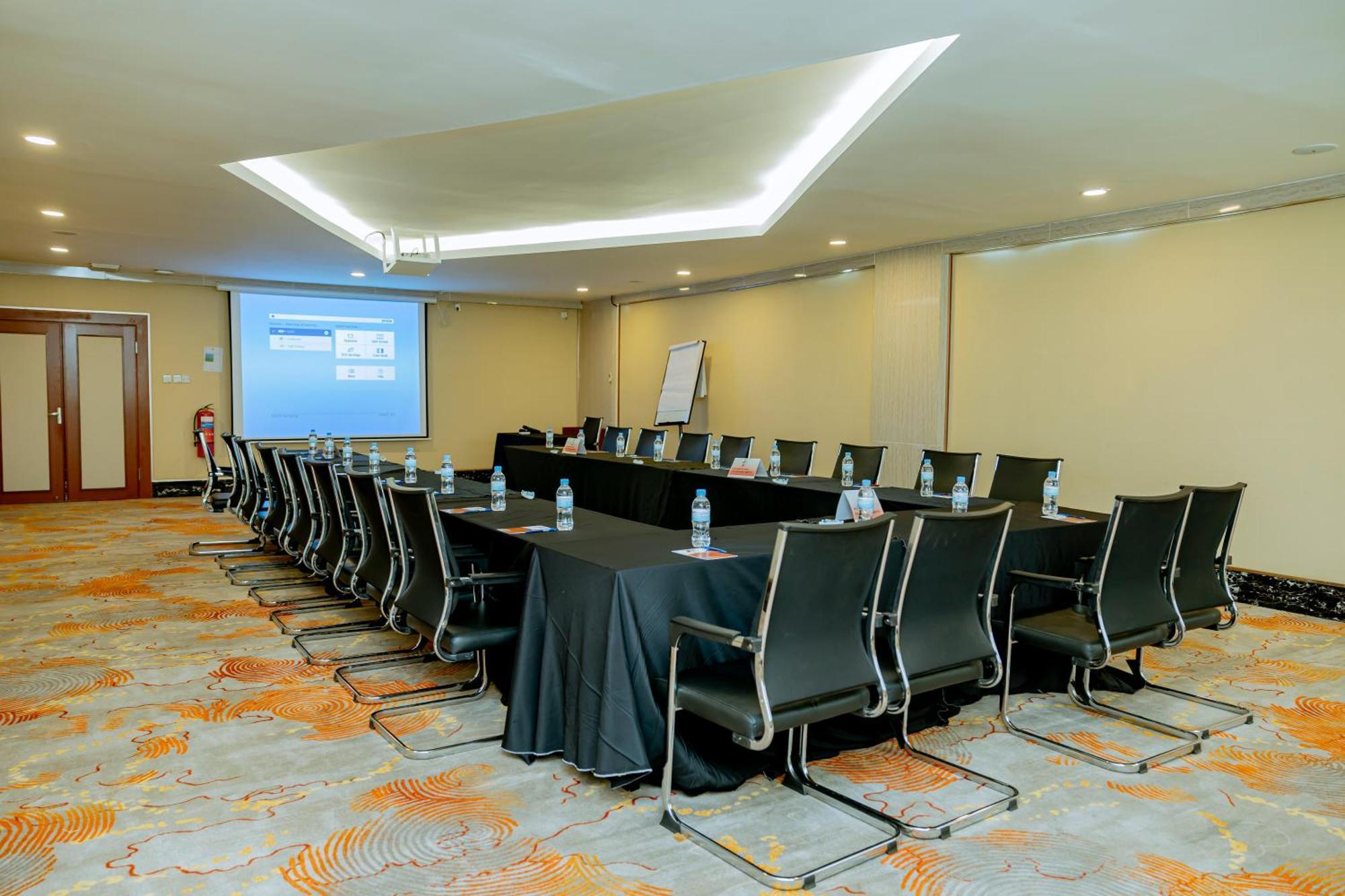 M Hotel Kigali Exteriör bild